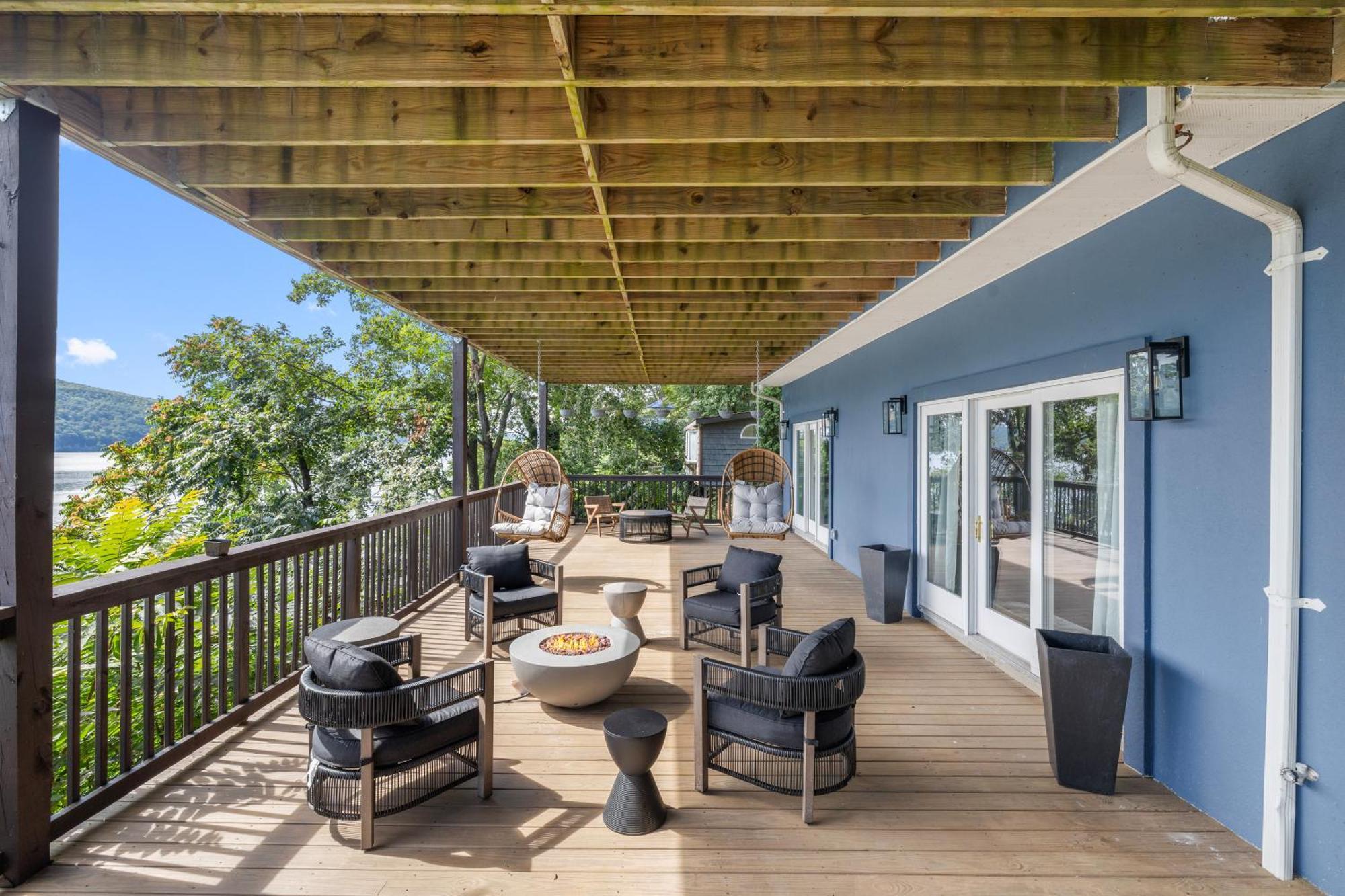 Lakeview House - Hot Tub - Firepit - Stunning Views - Spacious Deck - Cozy Living Room - Bar Greenwood Lake Exteriér fotografie